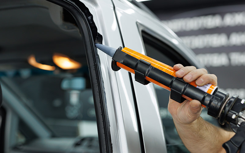 Pegado de vidrios para automóviles